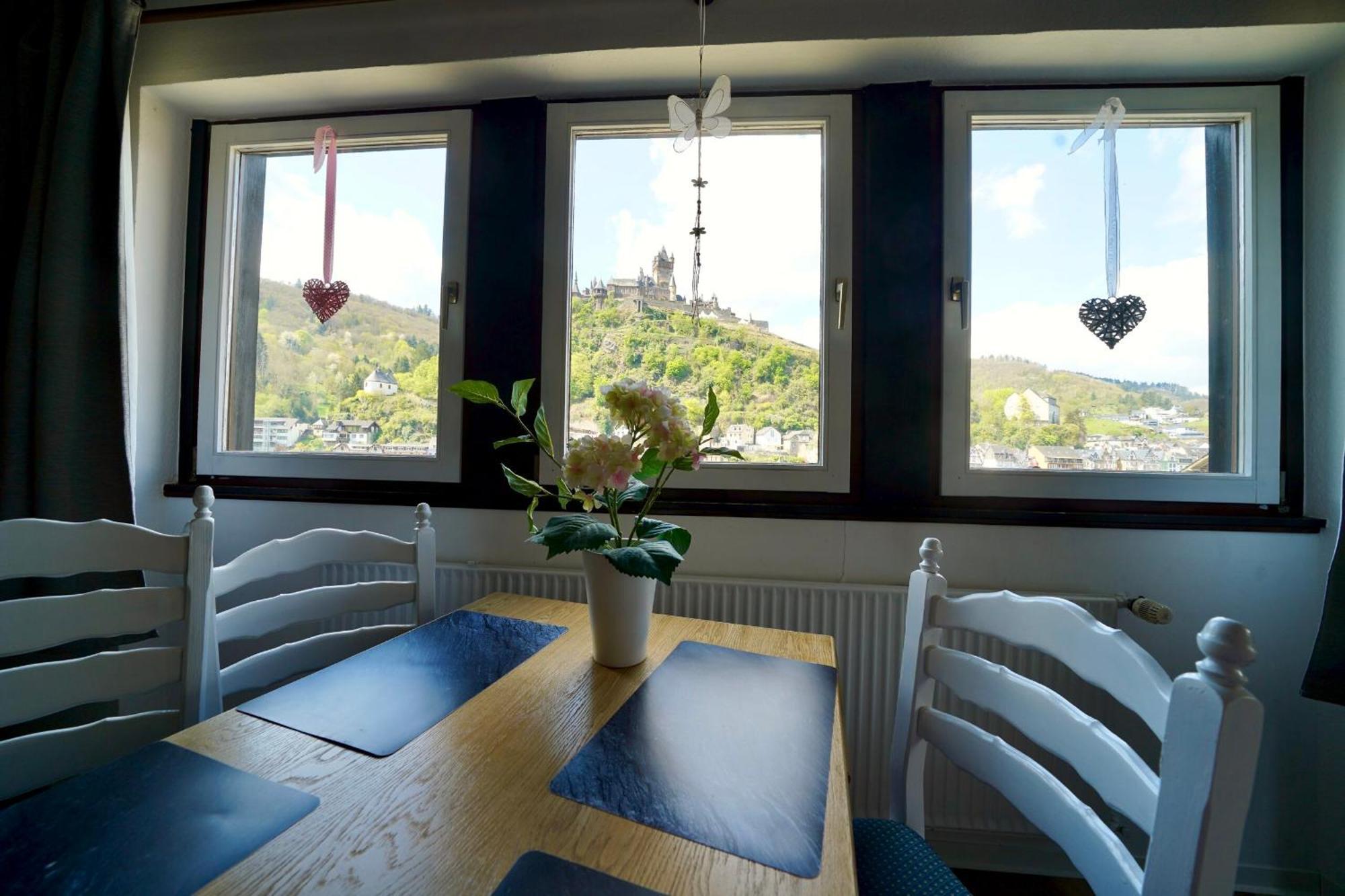 Apartments Haus Daniela Кохем Екстер'єр фото